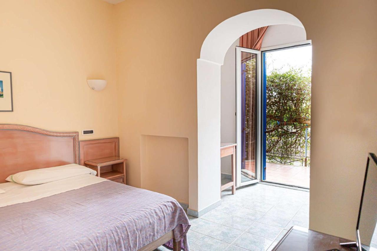Hotel Royal Terme Ischia Bagian luar foto