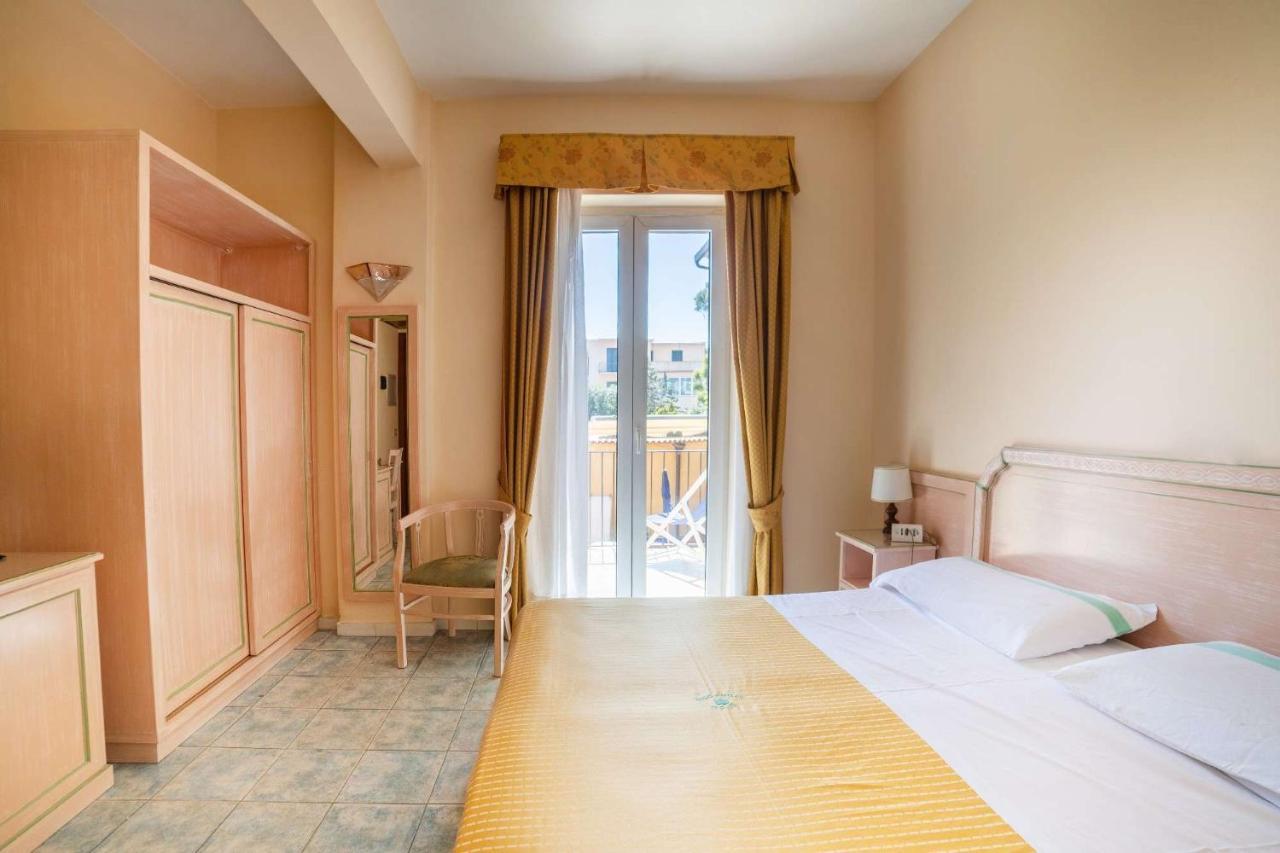 Hotel Royal Terme Ischia Bagian luar foto